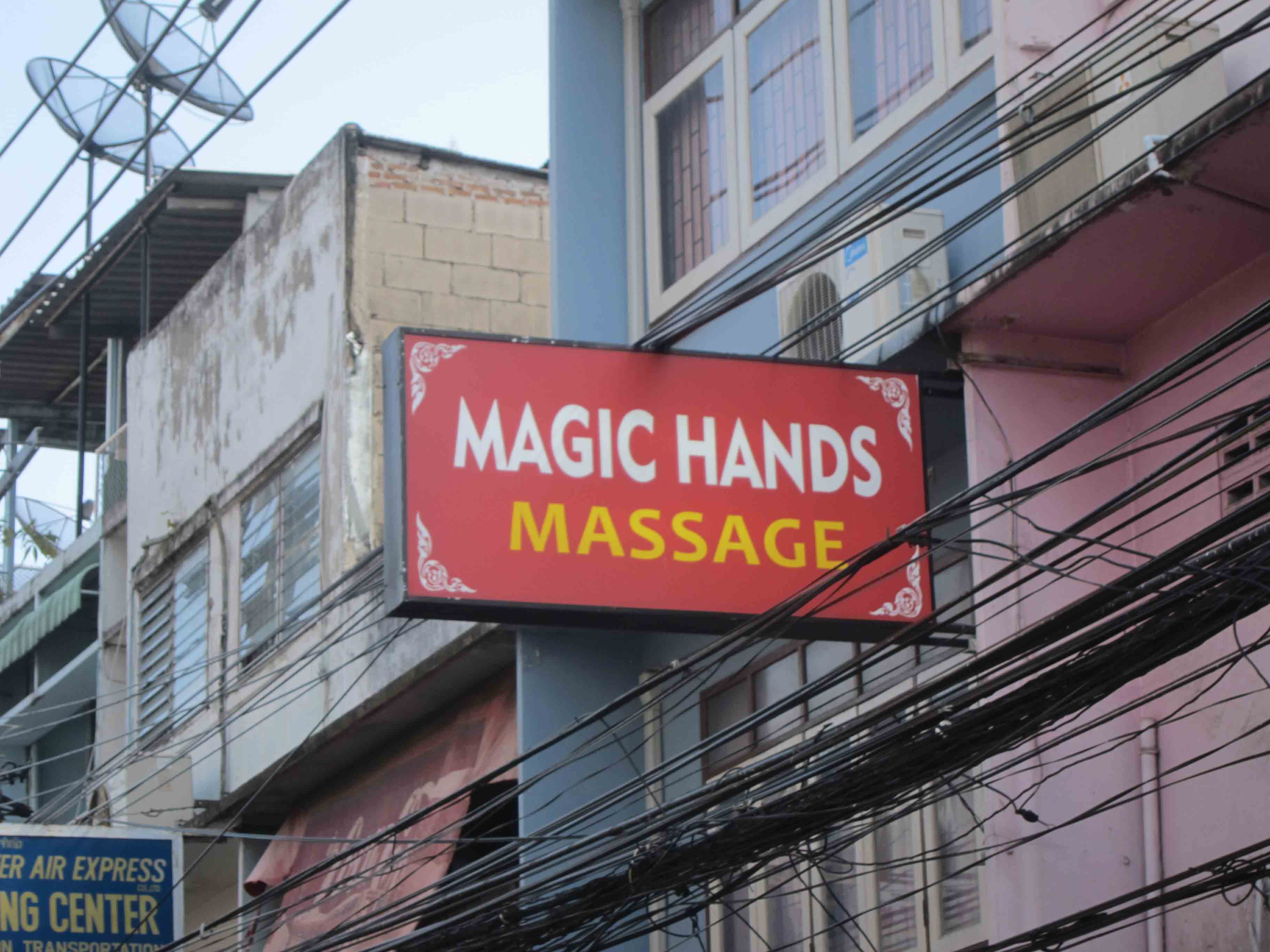 Magic-Hands-massage-thai-Bangkok-Thailande.jpg